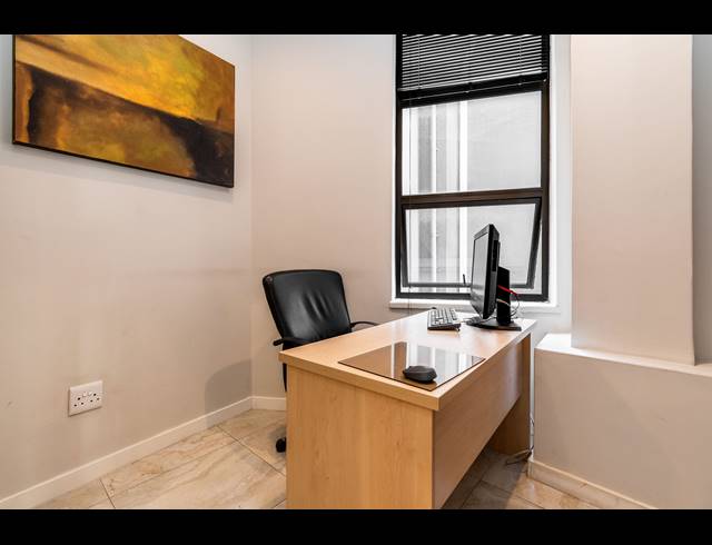 205M² OFFICE FOR SALE IN CAPE TOWN CITY CENTRE